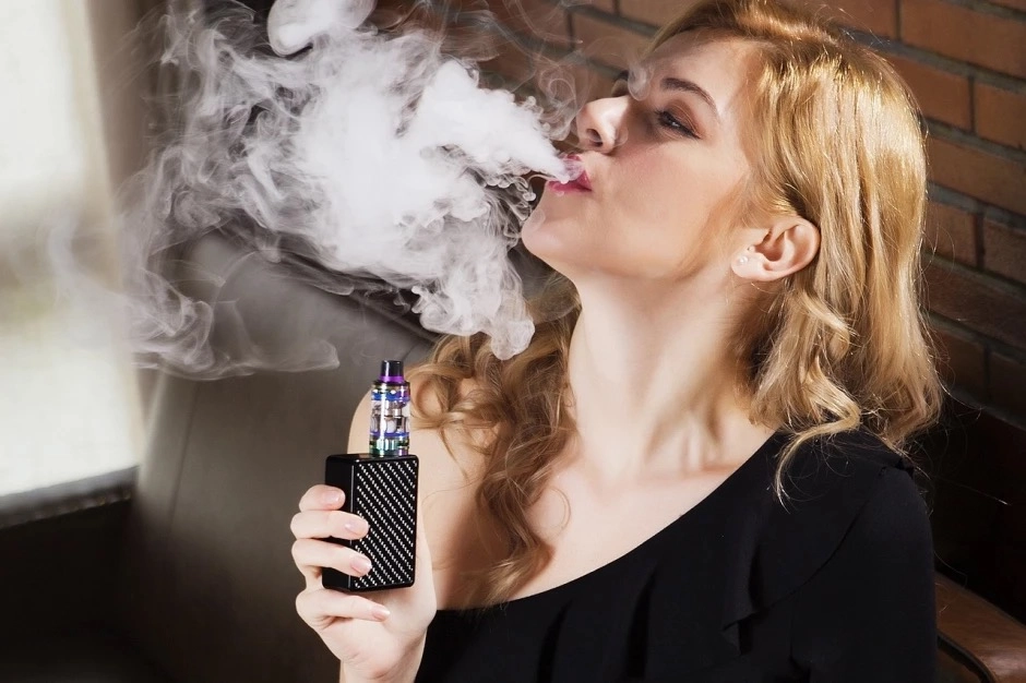 Ban on E-Cigarette Use by Minors 2025 in Poland